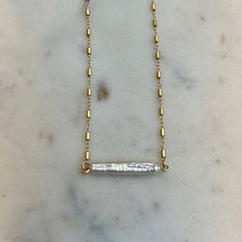 Load image into Gallery viewer, Mother Of Pearl Bar Necklace
