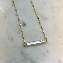 Load image into Gallery viewer, Mother Of Pearl Bar Necklace
