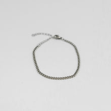 Load image into Gallery viewer, Dainty Curb Bracelet
