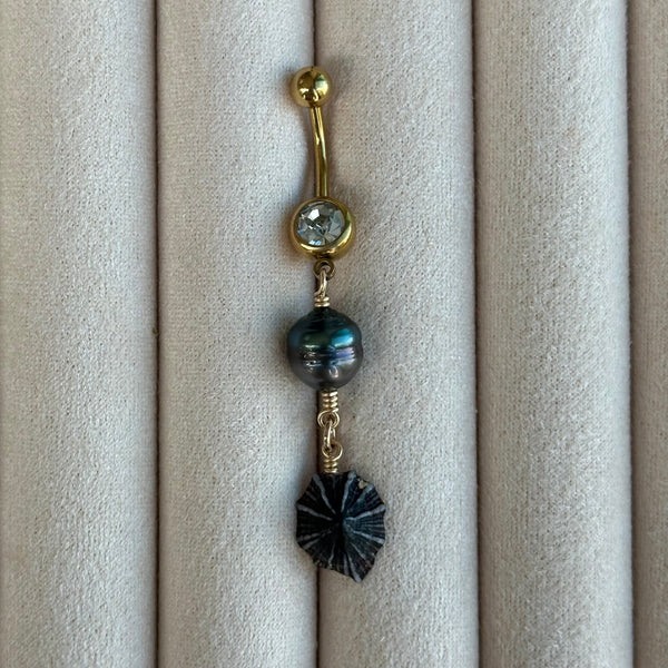 Opihi Tahitian Pearl Piko Ring