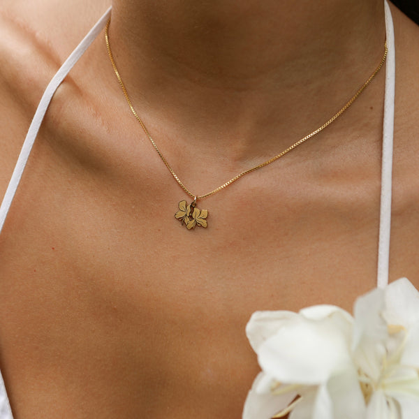White Ginger Flower Necklace