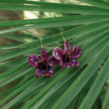 Load image into Gallery viewer, Orchid Earring
