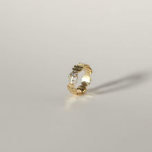 Load image into Gallery viewer, Monstera Leaf Ring
